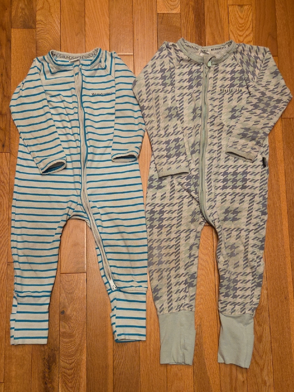 BONDS Wondersuit Size 1 & 2 Zip Up Sleeper Onsie Pajamas